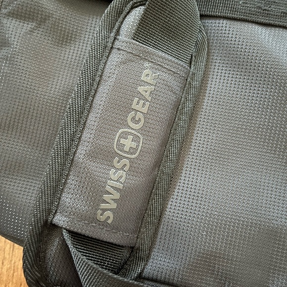 BLACK SWISS GEAR COMPUTER BAG - Picture 4 of 4